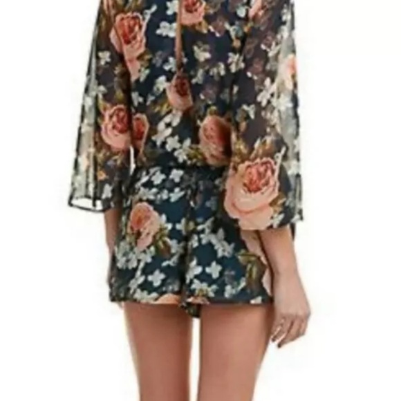 Show Me Your Mumu TILLIE TIE size X- Small Floral Romper Keyhole Back Navy Blue - Picture 3 of 12